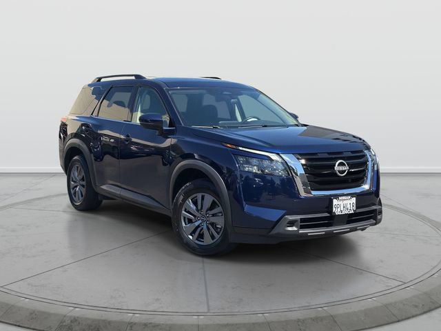 Certified 2025 Nissan Pathfinder SV