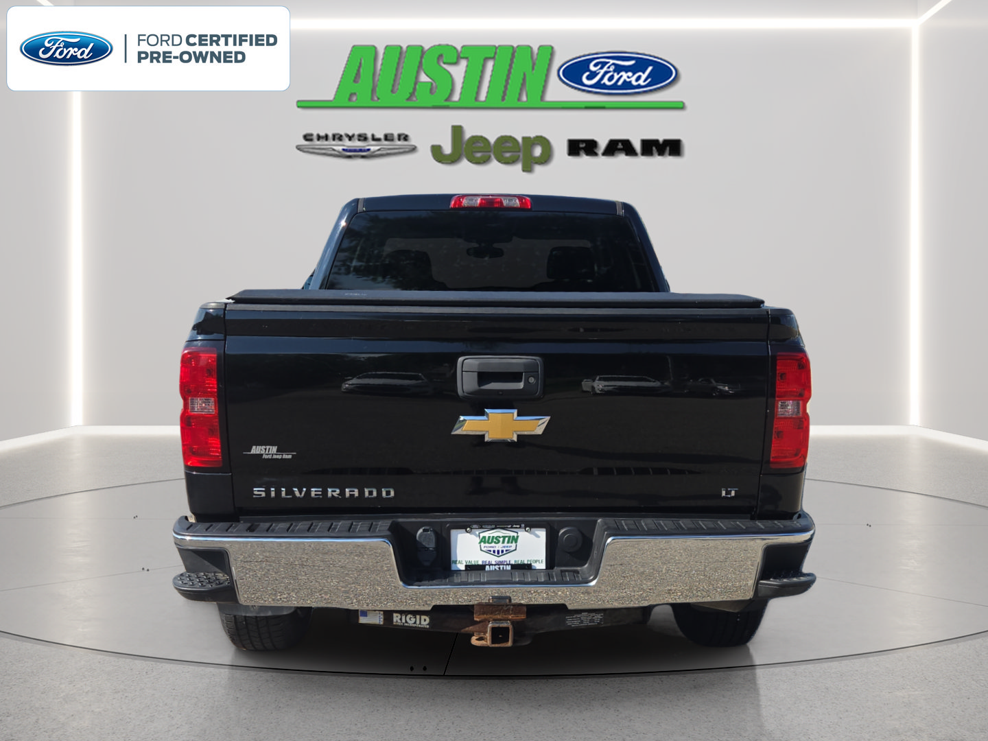 Used 2018 Chevrolet Silverado 1500 LT AWD/4WD image 4