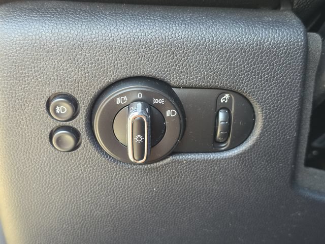 Used 2019 MINI Cooper S w/ Premium Package FWD image 37