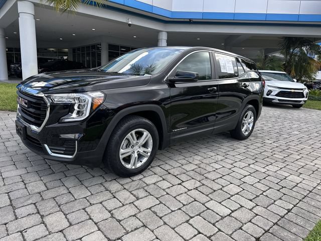 Used 2024 GMC Terrain SLE AWD/4WD image 21