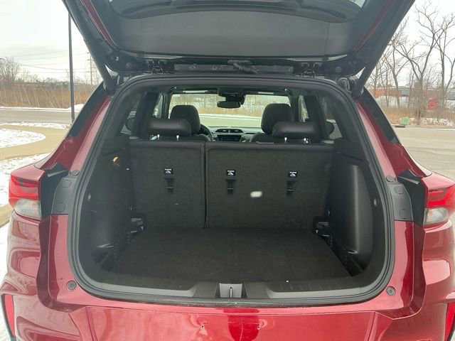 Used 2023 Chevrolet TrailBlazer RS w/ Sun and Liftgate Package image 11