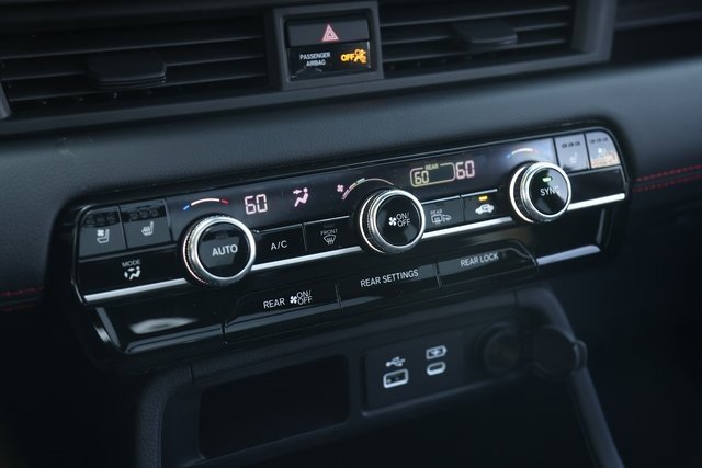 New 2025 Honda Pilot Black Edition image 38