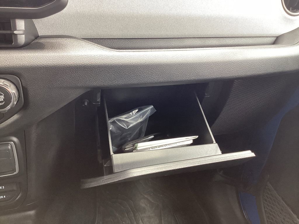 Used 2025 Jeep Gladiator Willys image 40