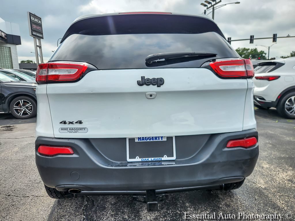 Used 2014 Jeep Cherokee Latitude w/ Comfort/Convenience Group AWD/4WD image 5