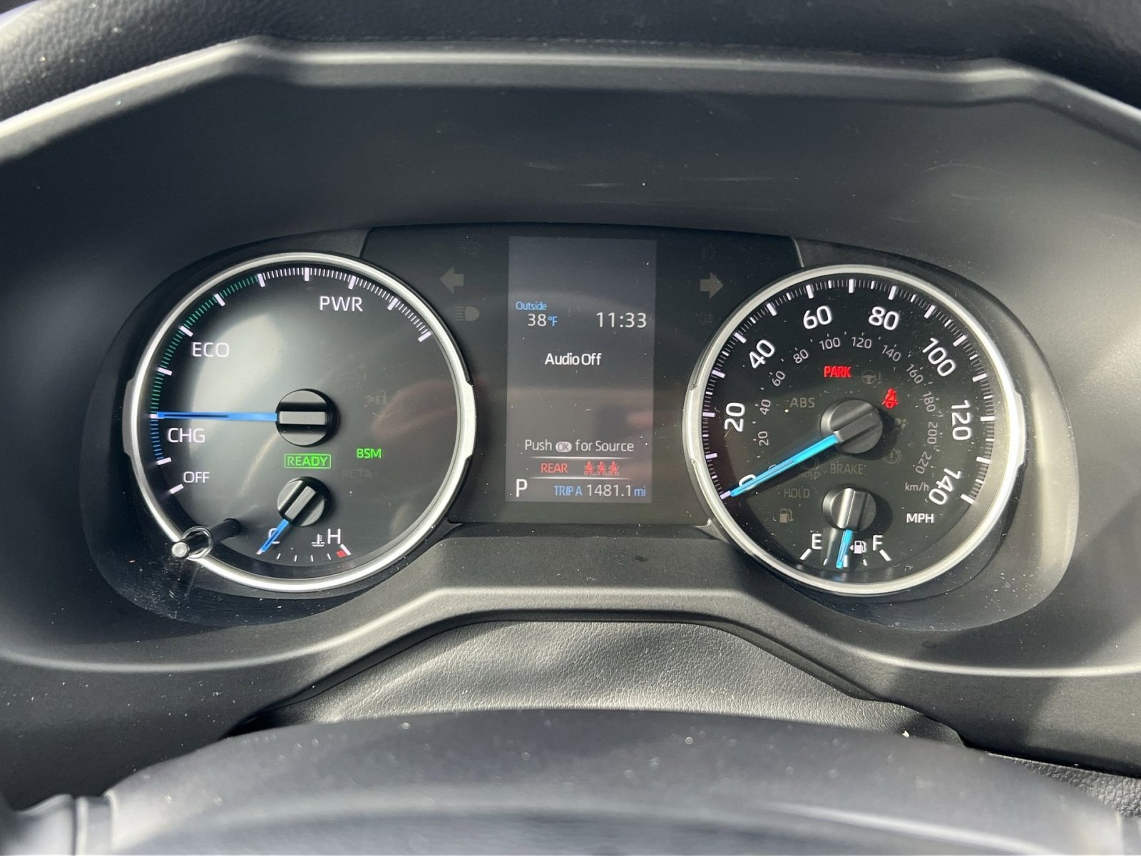 Used 2021 Toyota RAV4 XLE Premium image 18