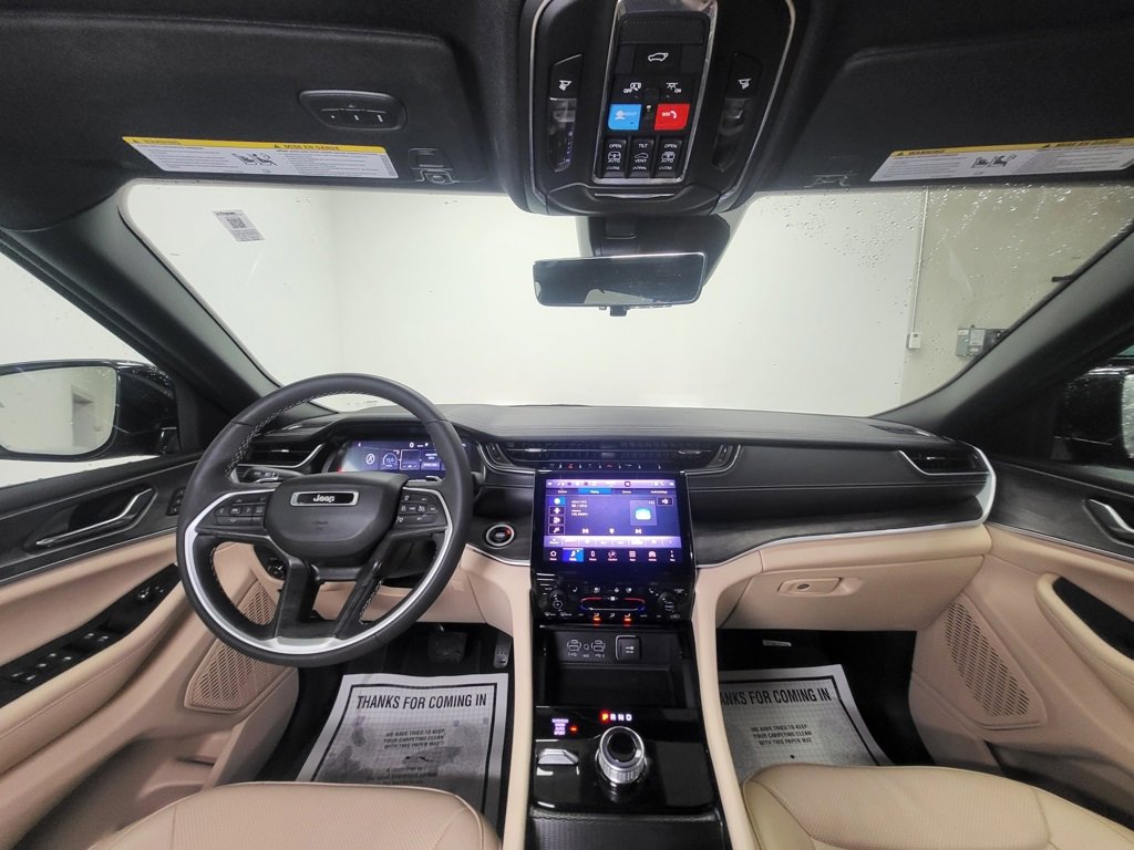 Used 2024 Jeep Grand Cherokee L Limited w/ Luxury Tech Group II image 13
