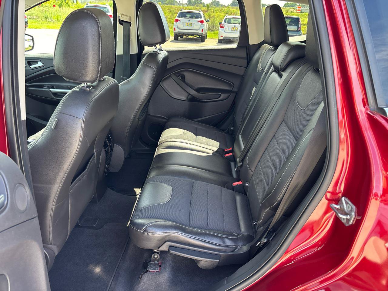 Used 2013 Ford Escape Titanium w/ Class II Trailer Tow Pkg AWD/4WD image 19