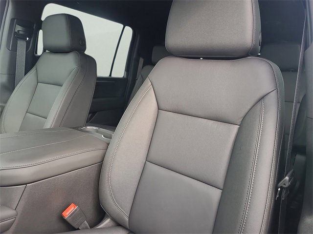 New 2026 Chevrolet Suburban LT w/ Comfort Package image 24