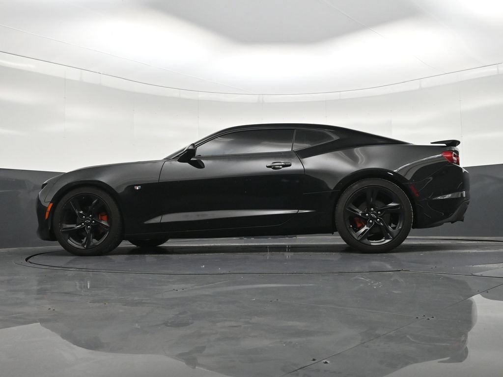 Used 2020 Chevrolet Camaro LT RWD image 24
