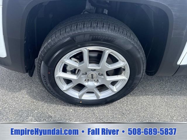 Used 2023 Jeep Renegade Latitude AWD/4WD image 11