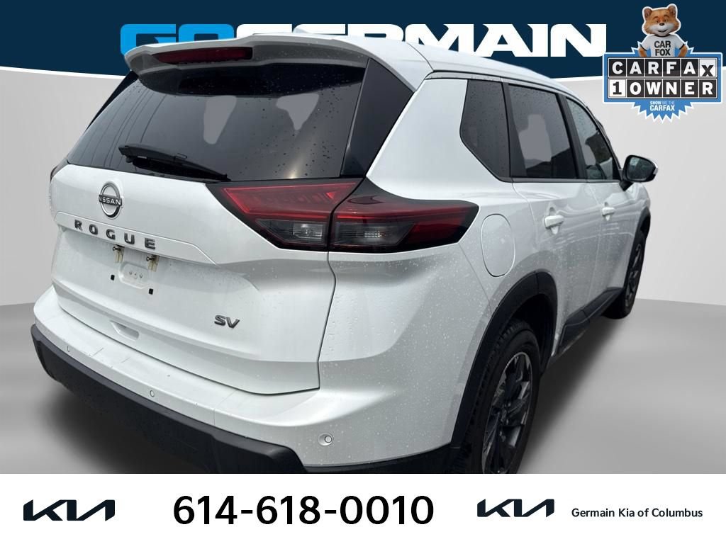 Used 2024 Nissan Rogue SV FWD image 4