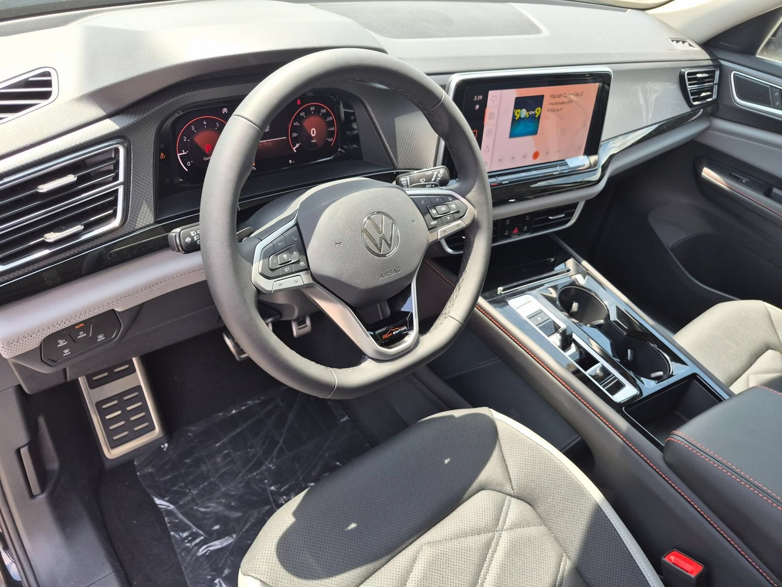 New 2026 Volkswagen Atlas Peak Edition AWD/4WD image 13