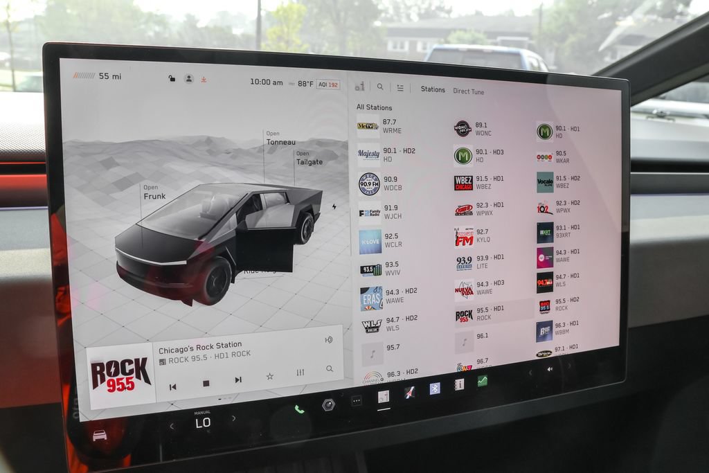 Used 2024 Tesla Cybertruck AWD Crew Cab image 20