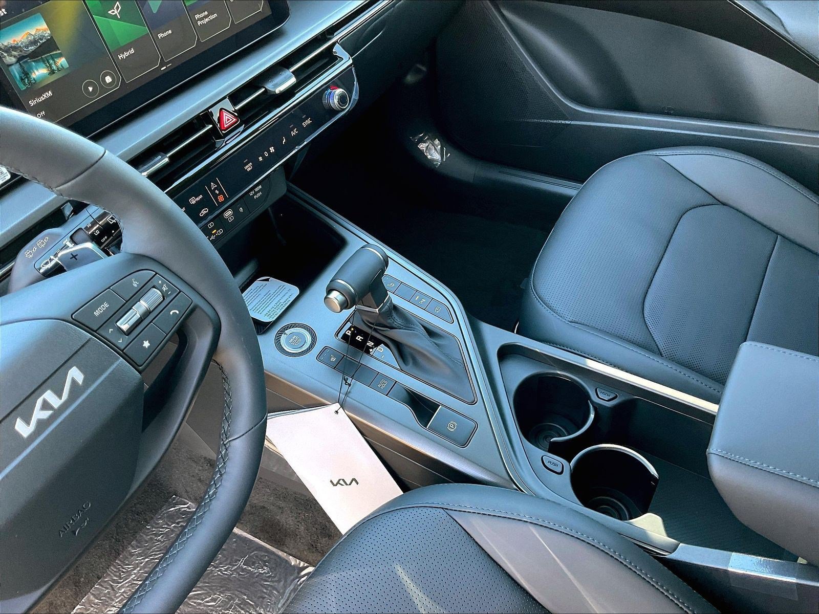 New 2027 Kia Niro EX FWD image 12