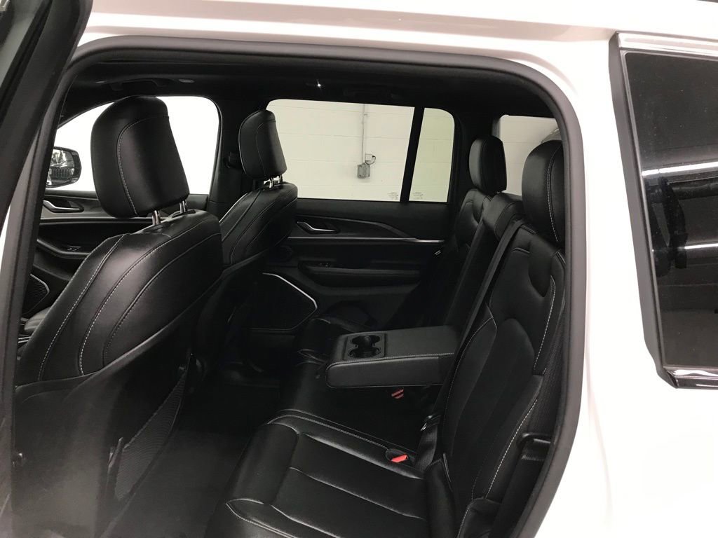 Used 2024 Jeep Grand Cherokee Limited 4xe image 28