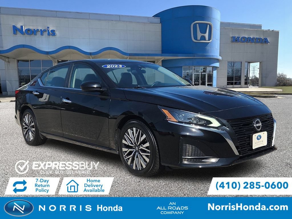 Used 2023 Nissan Altima 2.5 SV FWD image 1
