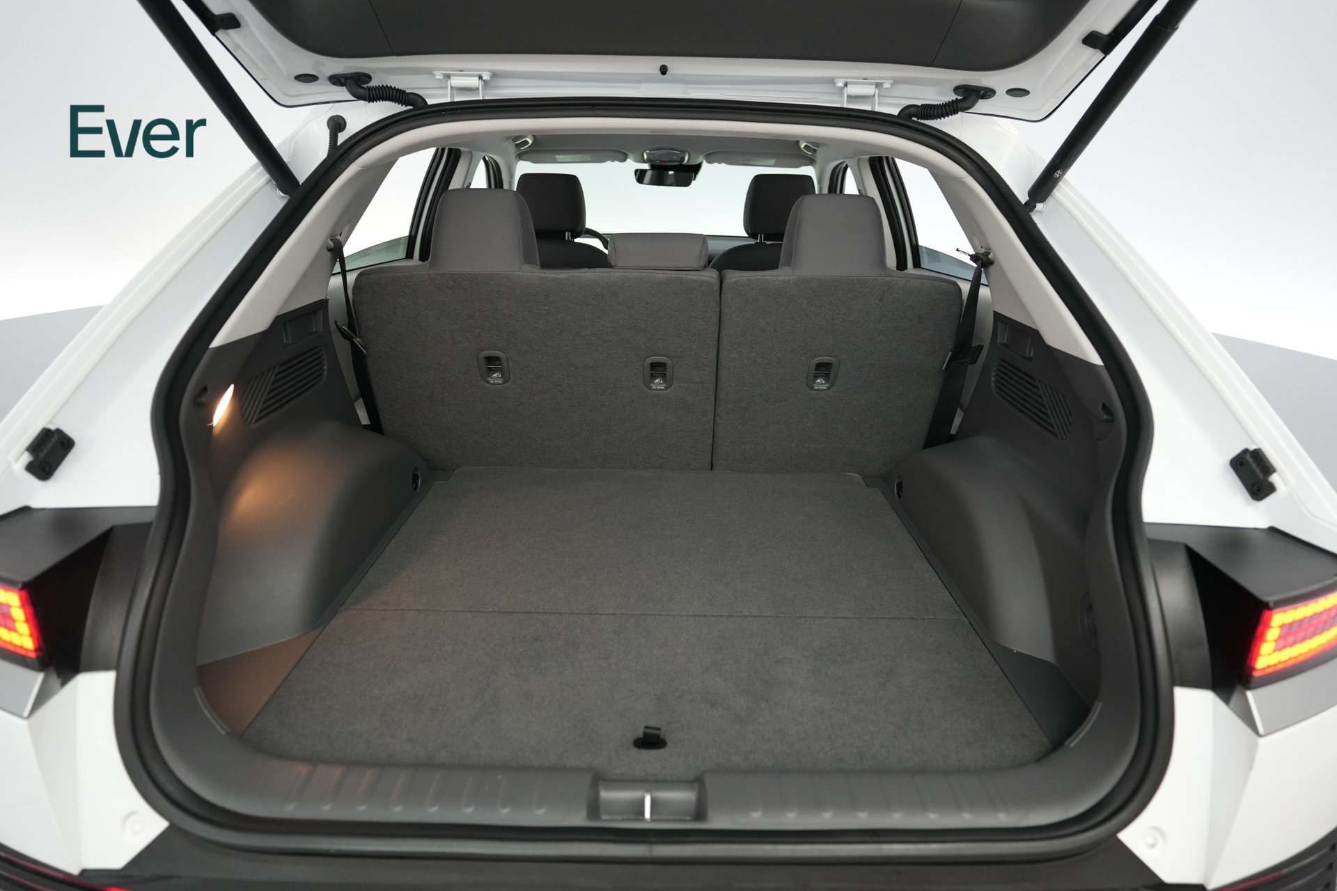 Used 2024 Hyundai Ioniq 5 SEL RWD image 8