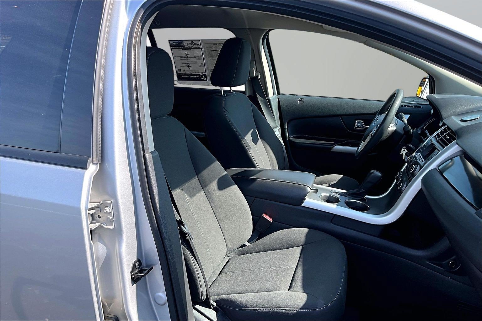 Used 2011 Ford Edge SE FWD image 7