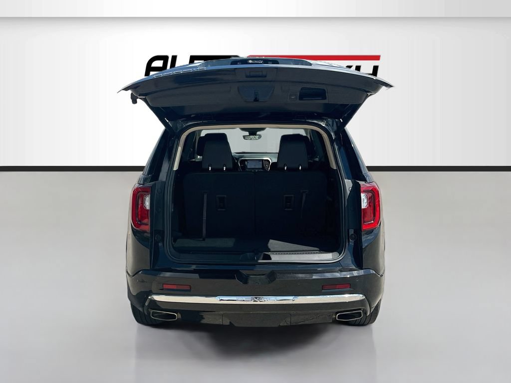 Used 2023 GMC Acadia Denali w/ Black Diamond Edition FWD image 28
