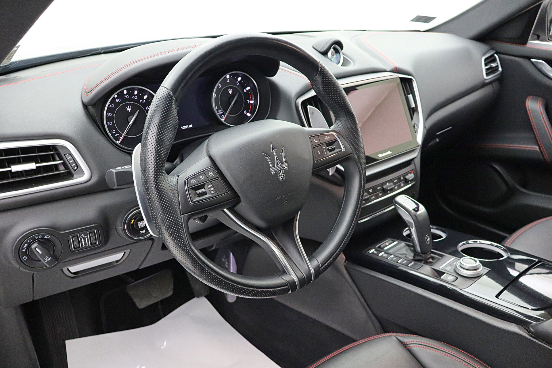 Used 2023 Maserati Ghibli Modena Q4 AWD/4WD image 21