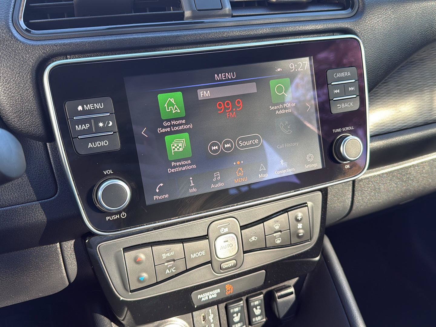 Certified 2025 Nissan Leaf SV Plus FWD image 18