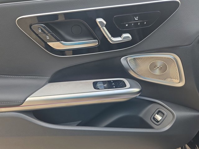 New 2026 Mercedes-Benz CLE 300 4MATIC Coupe image 16