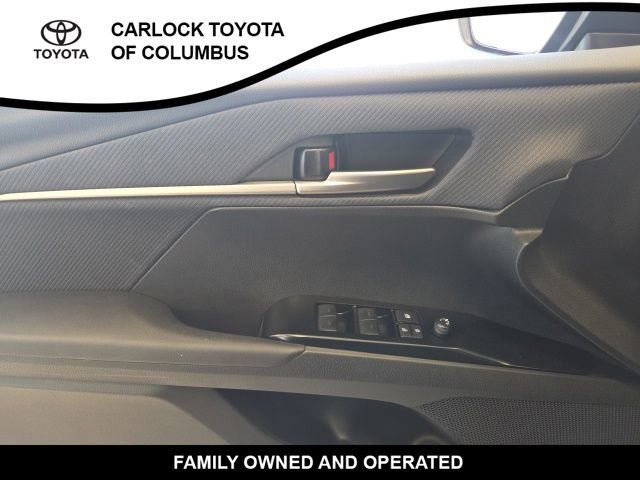 Used 2026 Toyota Camry SE image 11