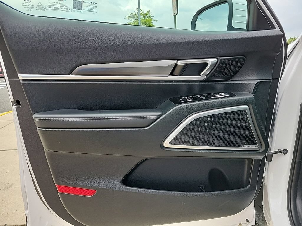Used 2025 Kia Telluride S AWD/4WD image 30