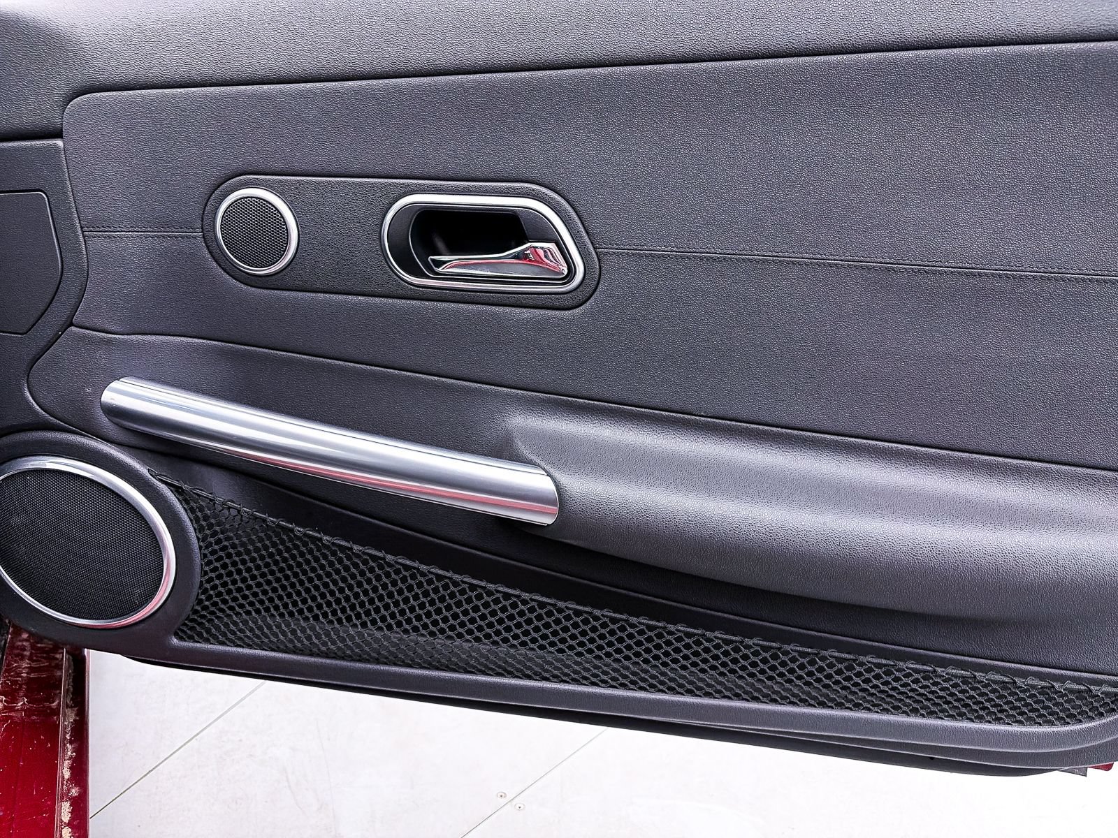 Used 2005 Chrysler Crossfire Limited RWD image 21