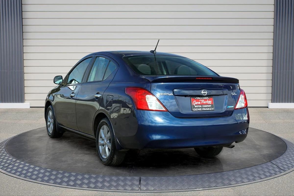 Used 2013 Nissan Versa SL w/ SL Tech Pkg image 5