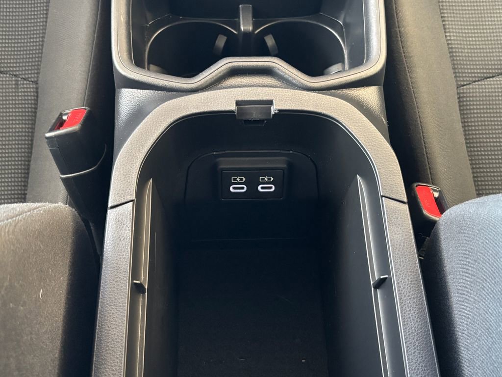 Used 2024 Toyota RAV4 LE image 18