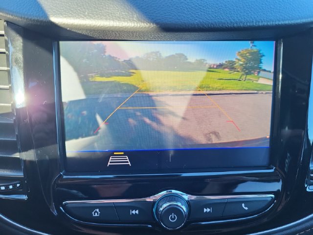 Used 2022 Chevrolet Trax LT w/ LT Convenience Package FWD image 21