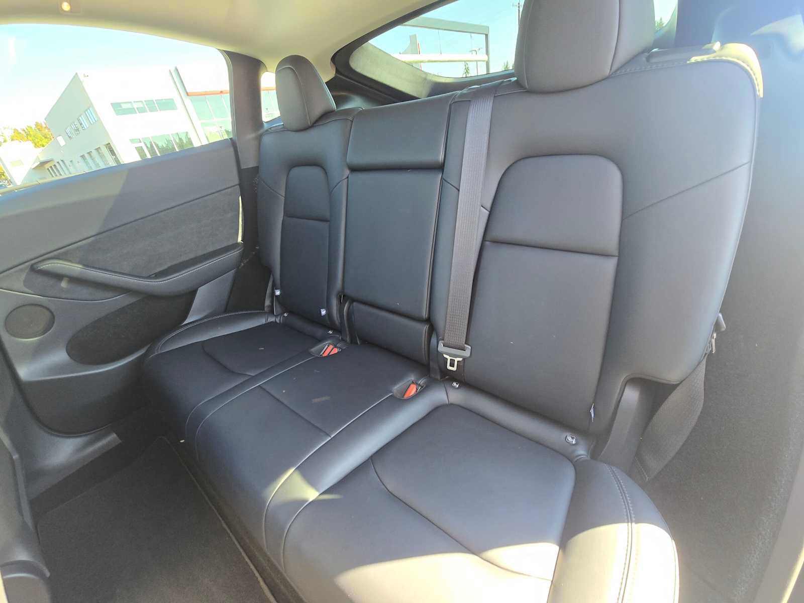Used 2025 Tesla Model Y Long Range RWD image 17