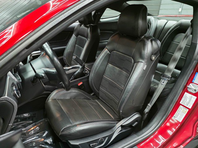 Used 2019 Ford Mustang GT Premium w/ GT Performance Package RWD image 13