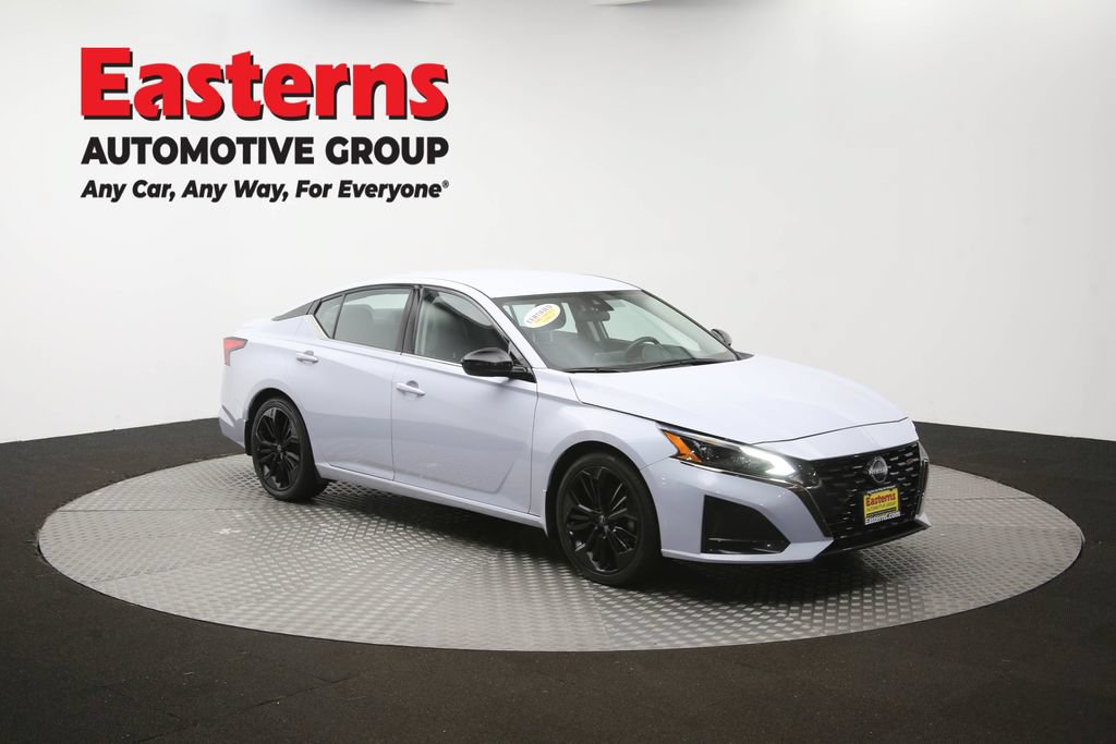 Used 2023 Nissan Altima 2.5 SR FWD image 52