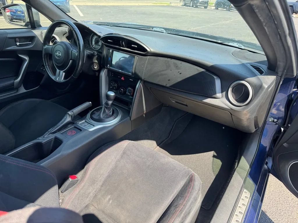 Used 2014 Scion FR-S RWD image 8