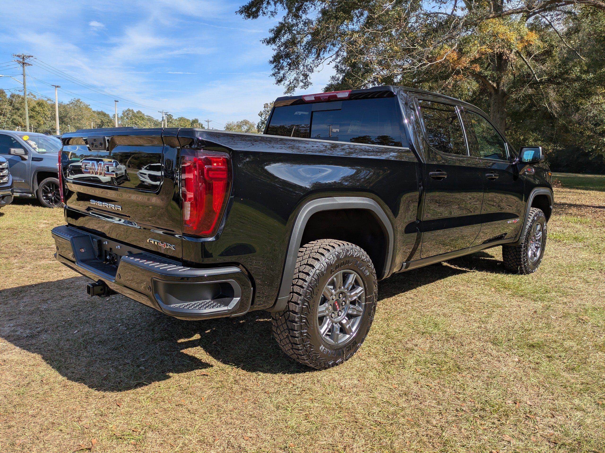 New 2026 GMC Sierra 1500 AT4X image 4
