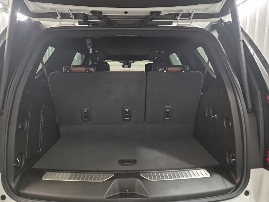Used 2023 GMC Yukon Denali Ultimate image 25