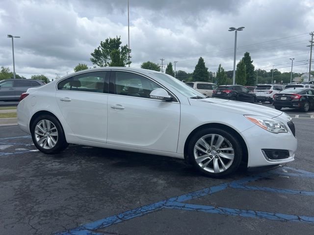 Used 2016 Buick Regal Premium FWD image 4