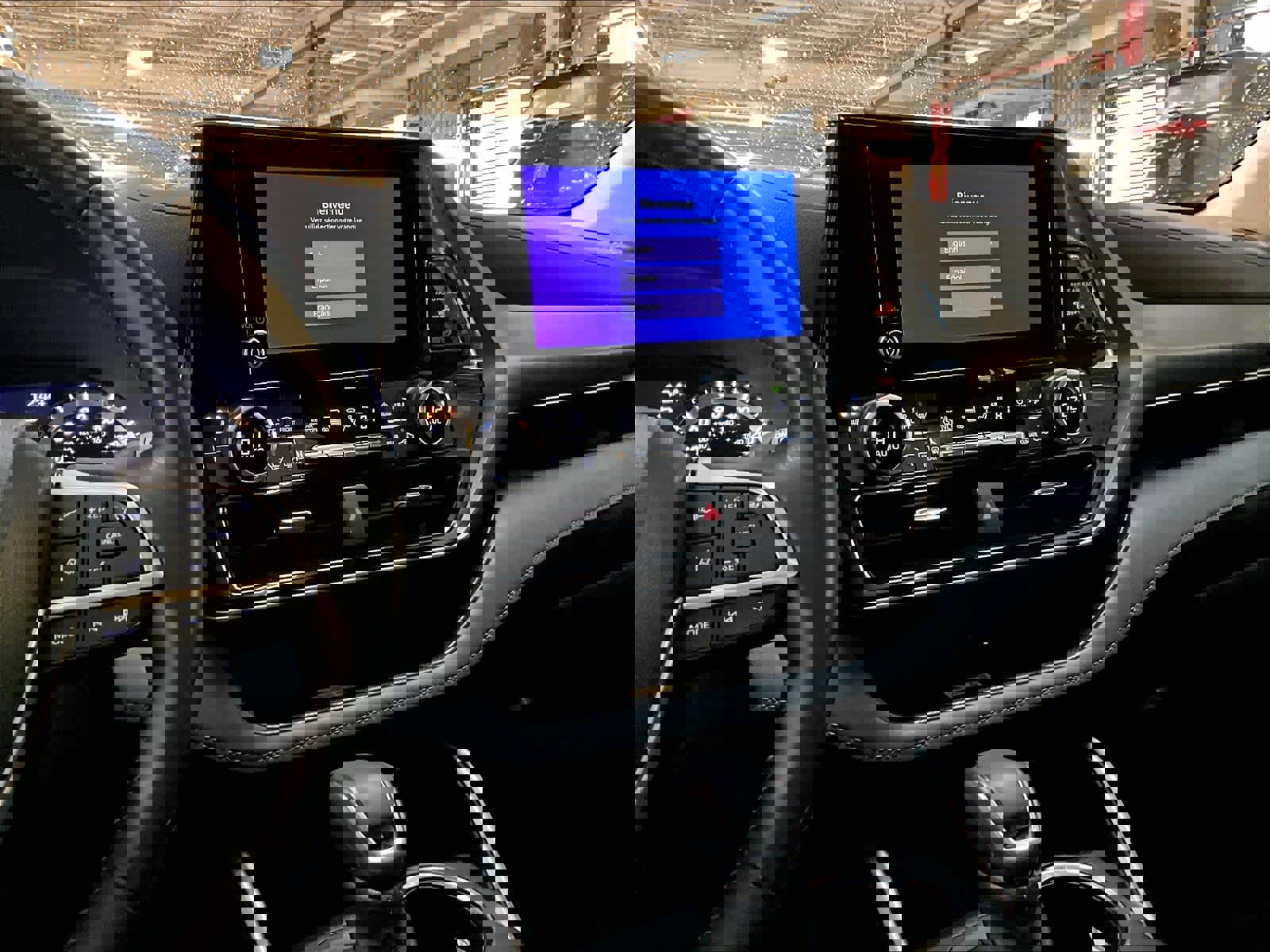 Used 2023 Toyota Highlander XLE image 19