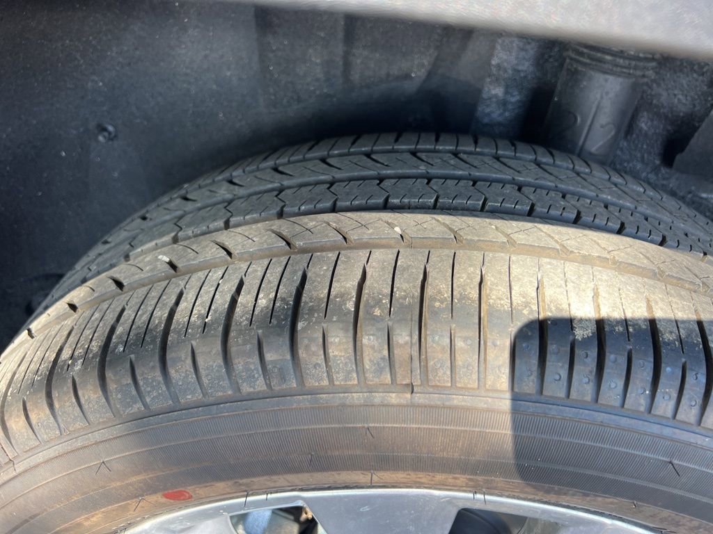 Used 2025 Toyota RAV4 Limited image 10