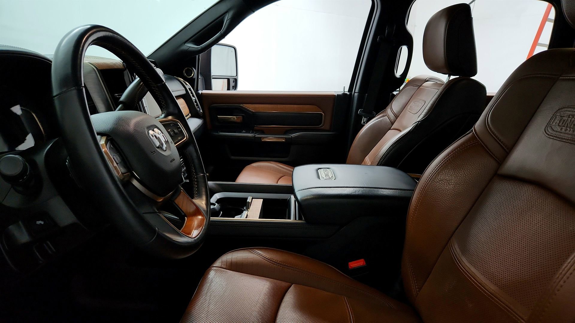 Used 2023 RAM 3500 Limited AWD/4WD image 10