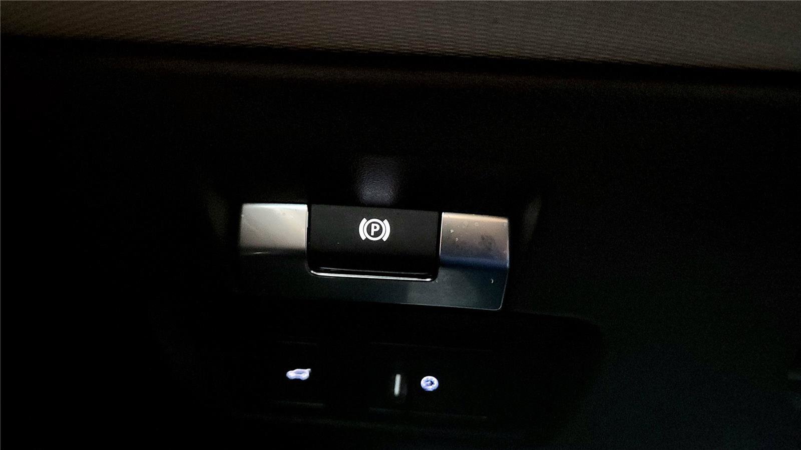 Used 2021 Land Rover Discovery Sport S R-Dynamic image 45