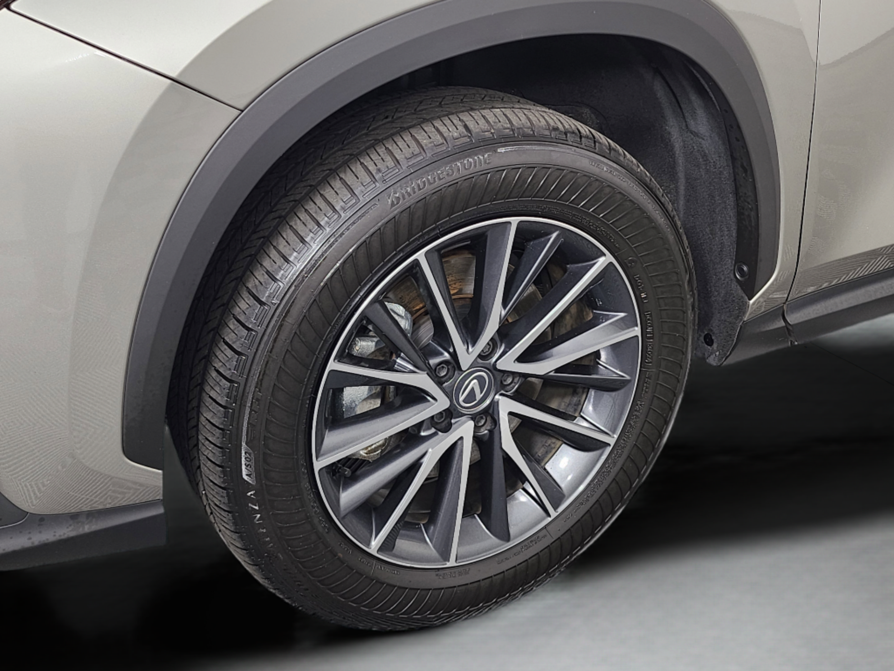 Certified 2025 Lexus NX 250 FWD w/ Towing Package (2000 Lbs) image 37