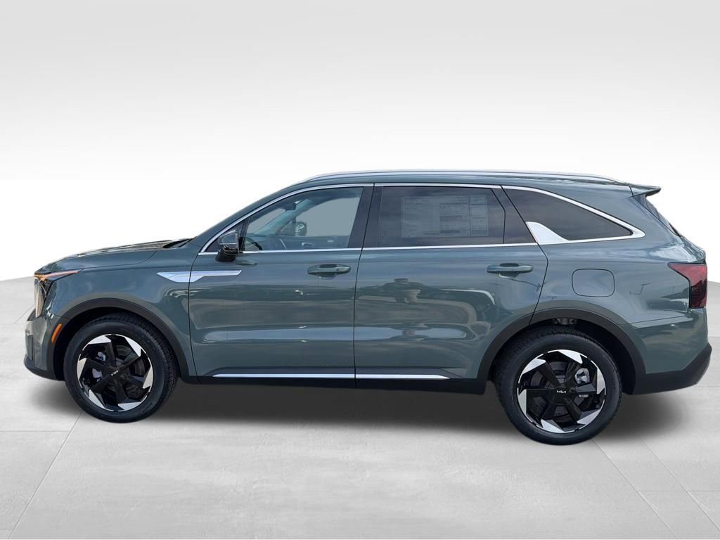 Certified 2025 Kia Sorento EX image 2
