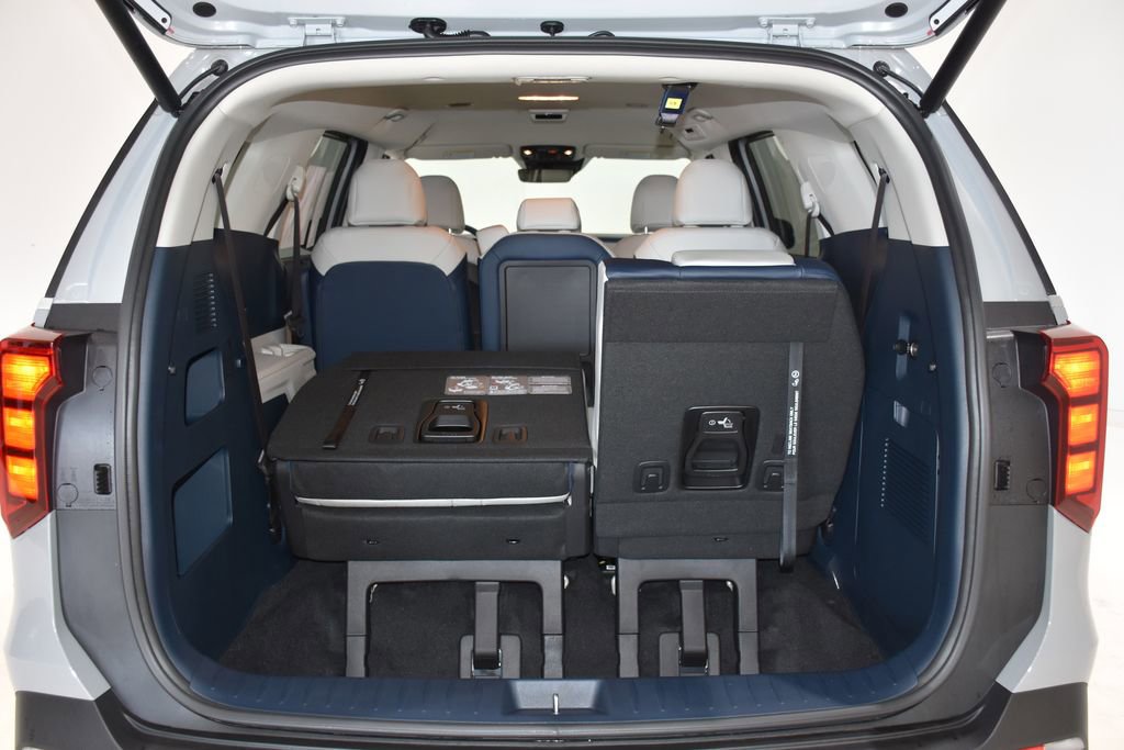 New 2026 Kia Carnival EX image 29