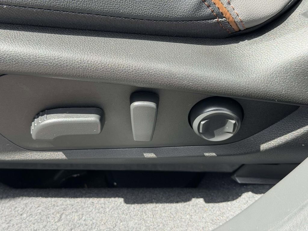 Used 2025 Subaru Forester Sport image 18