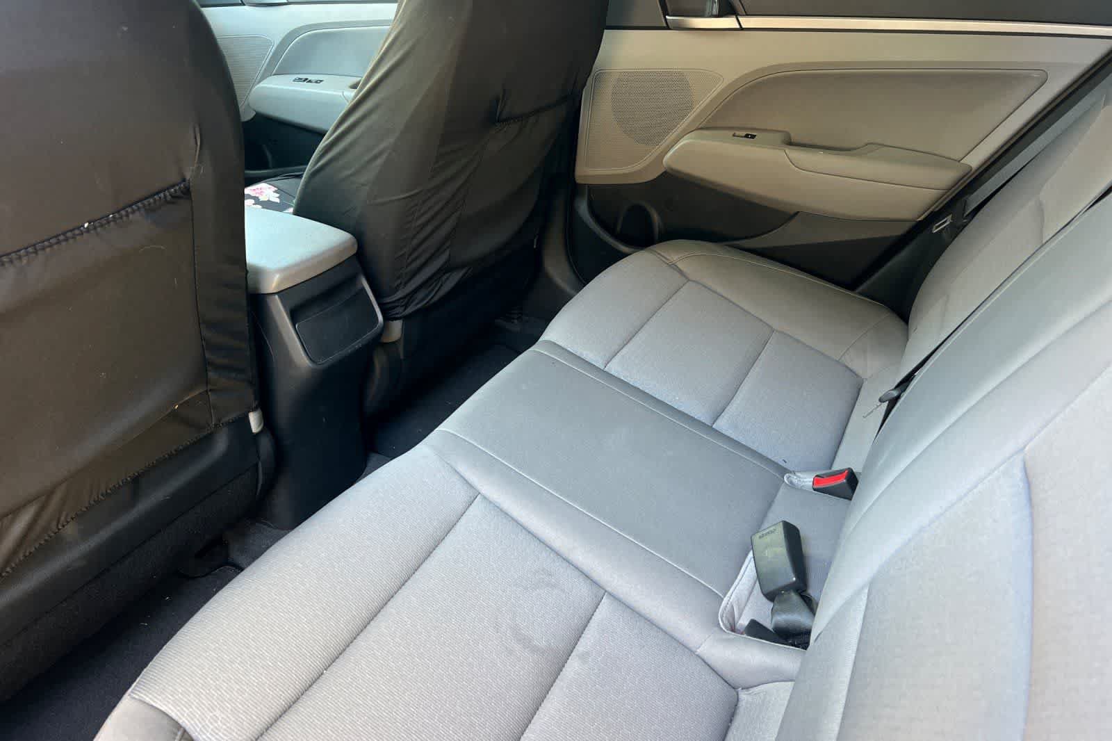 Used 2017 Hyundai Elantra SE FWD image 5