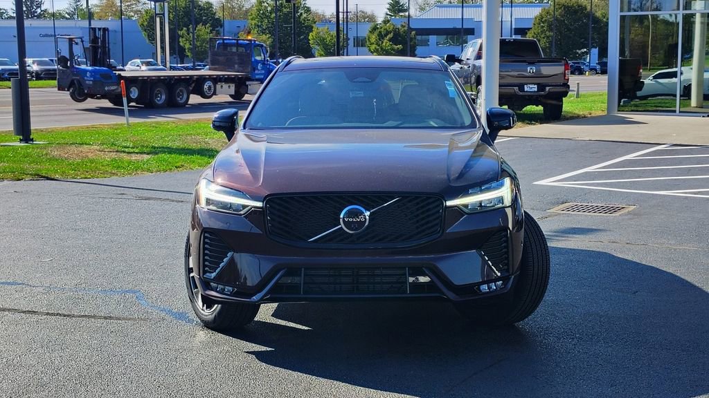 New 2026 Volvo XC60 B5 Plus w/ Protection Package Premier AWD/4WD image 34