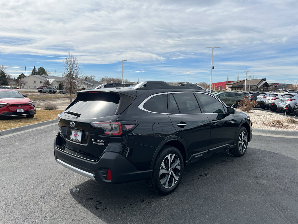 Used 2022 Subaru Outback Touring XT image 4